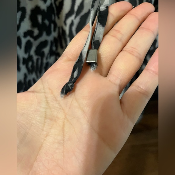 DYNAMITE Animal/Leopard Print Dress with front Pockets - Size XS. - Picture 2 of 5